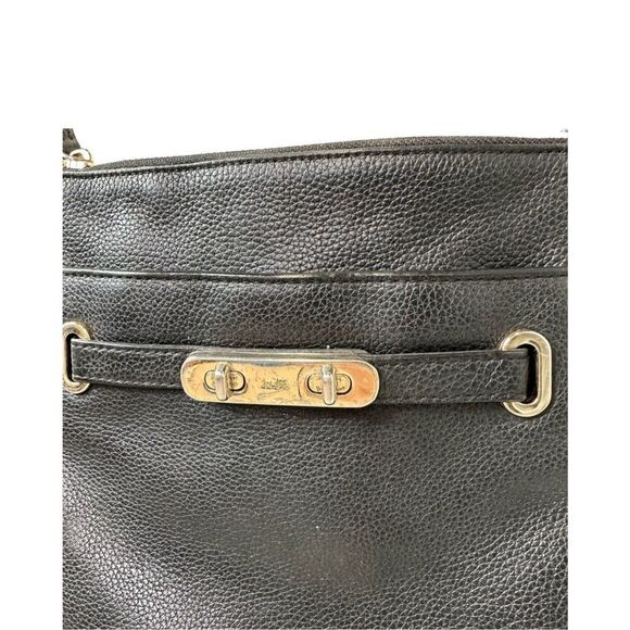 Coach Swagger Swingpack Pebbled Leather Crossbody Purse Bag Chain Black - Picture 7 of 9